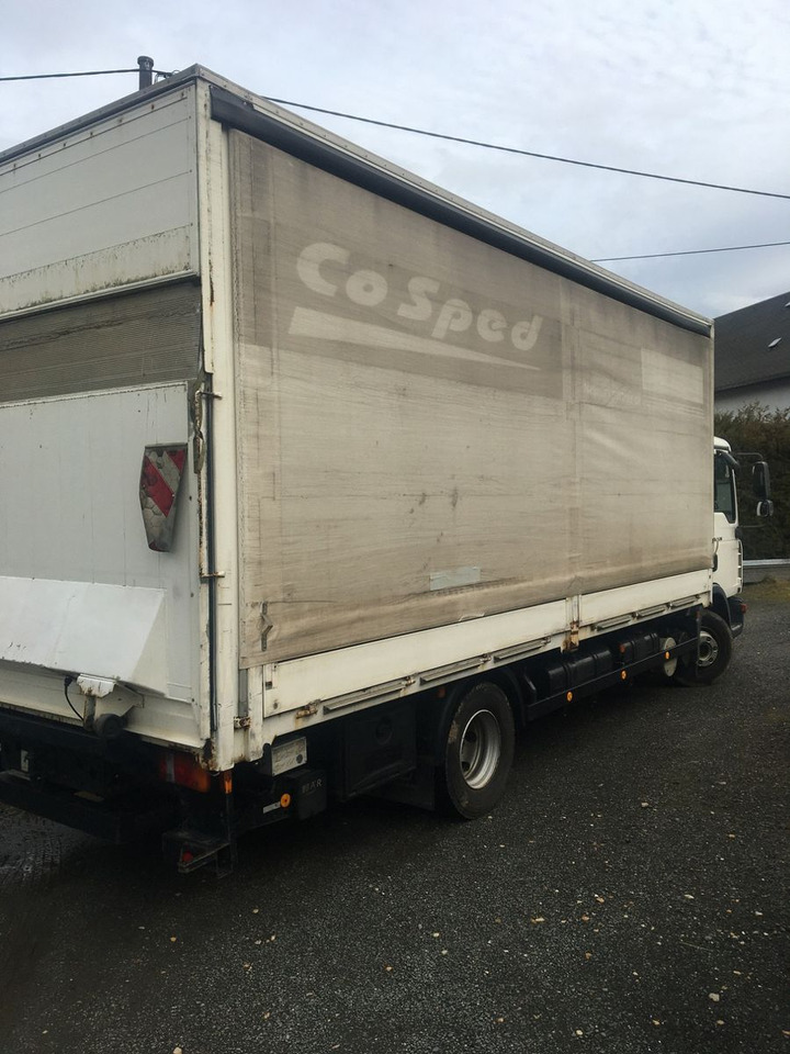 MAN 12.210 Erst 302000 km - Pressukapelli kuorma-auto: kuva MAN 12.210 Erst 302000 km - Pressukapelli kuorma-auto MAN 12.210 Erst 302000 km - Pressukapelli kuorma-auto: kuva MAN 12.210 Erst 302000 km - Pressukapelli kuorma-auto