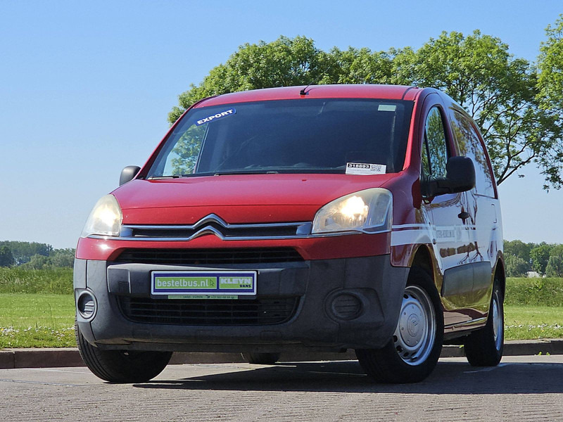 Citroën Berlingo 1.6 HDI - Pieni pakettiauto: kuva Citroën Berlingo 1.6 HDI - Pieni pakettiauto Citroën Berlingo 1.6 HDI - Pieni pakettiauto: kuva Citroën Berlingo 1.6 HDI - Pieni pakettiauto