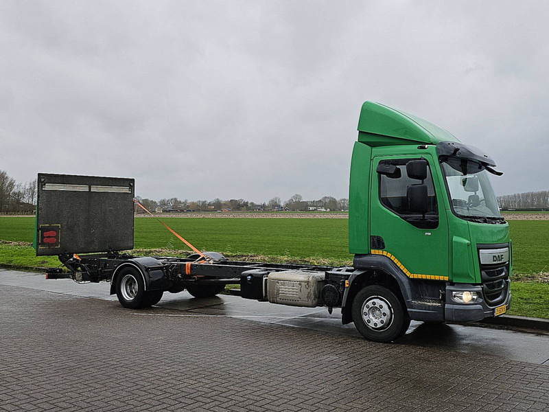 DAF LF 180 11.9T - Kuorma-auto alusta: kuva DAF LF 180 11.9T - Kuorma-auto alusta DAF LF 180 11.9T - Kuorma-auto alusta: kuva DAF LF 180 11.9T - Kuorma-auto alusta