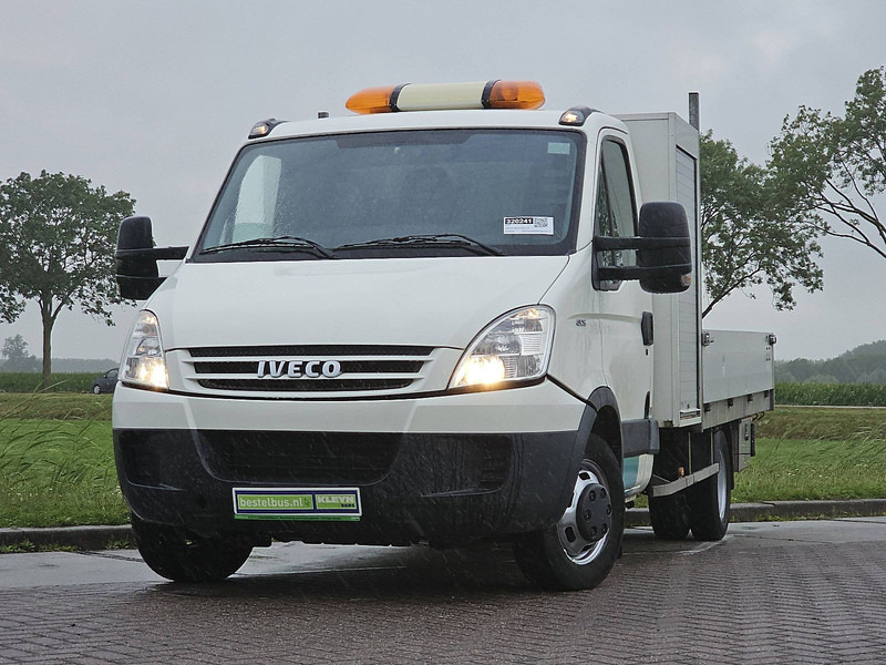 Iveco Daily 40C15 XL FASSI laadkraan - Avolava pakettiauto: kuva Iveco Daily 40C15 XL FASSI laadkraan - Avolava pakettiauto Iveco Daily 40C15 XL FASSI laadkraan - Avolava pakettiauto: kuva Iveco Daily 40C15 XL FASSI laadkraan - Avolava pakettiauto