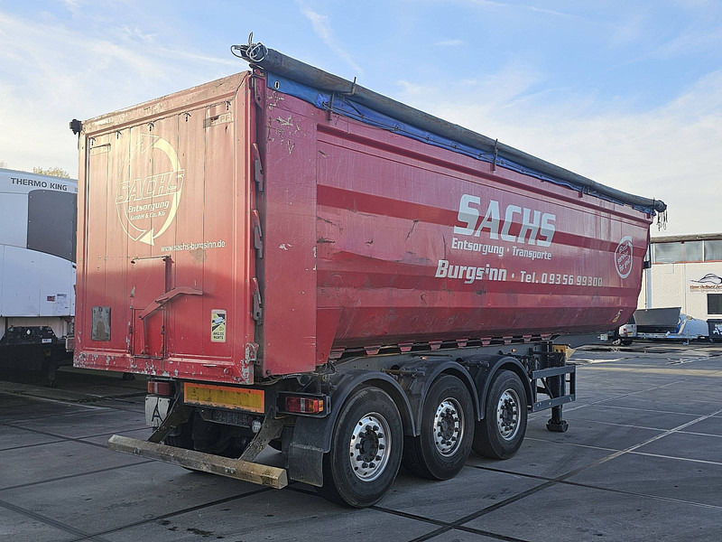 Kempf SKM 35/3 SCHROTT - Kippiauto puoliperävaunu: kuva Kempf SKM 35/3 SCHROTT - Kippiauto puoliperävaunu Kempf SKM 35/3 SCHROTT - Kippiauto puoliperävaunu: kuva Kempf SKM 35/3 SCHROTT - Kippiauto puoliperävaunu