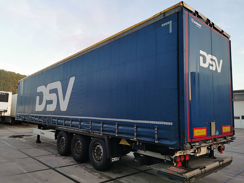 Krone SDP 02 BÄR 2 TONS TAILLIFT - Pressukapellipuoliperävaunu: kuva Krone SDP 02 BÄR 2 TONS TAILLIFT - Pressukapellipuoliperävaunu Krone SDP 02 BÄR 2 TONS TAILLIFT - Pressukapellipuoliperävaunu: kuva Krone SDP 02 BÄR 2 TONS TAILLIFT - Pressukapellipuoliperävaunu