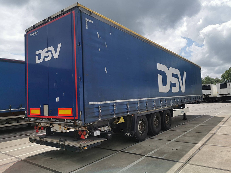 Krone SDP 02 BÄR 2 TONS TAILLIFT - Pressukapellipuoliperävaunu: kuva Krone SDP 02 BÄR 2 TONS TAILLIFT - Pressukapellipuoliperävaunu Krone SDP 02 BÄR 2 TONS TAILLIFT - Pressukapellipuoliperävaunu: kuva Krone SDP 02 BÄR 2 TONS TAILLIFT - Pressukapellipuoliperävaunu