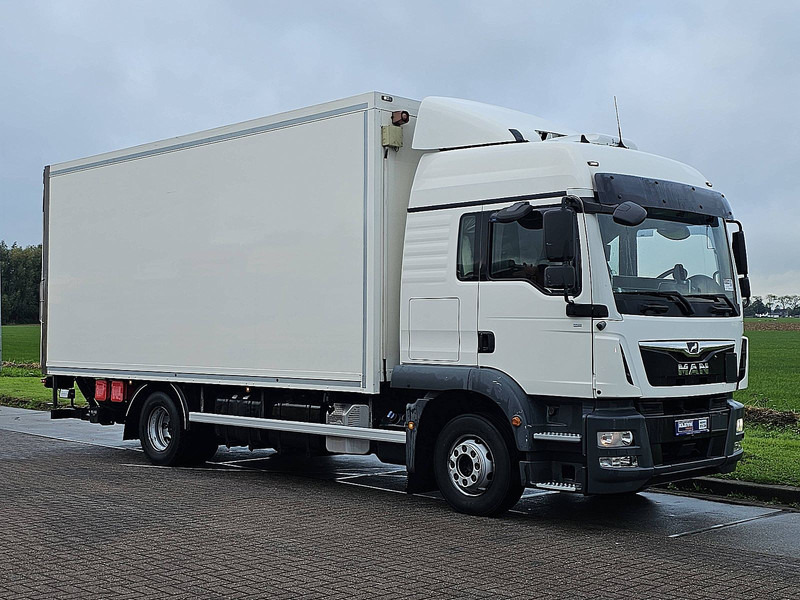 MAN 12.250 TGM LX HEATER 2T LIFT - Umpikori kuorma-auto: kuva MAN 12.250 TGM LX HEATER 2T LIFT - Umpikori kuorma-auto MAN 12.250 TGM LX HEATER 2T LIFT - Umpikori kuorma-auto: kuva MAN 12.250 TGM LX HEATER 2T LIFT - Umpikori kuorma-auto