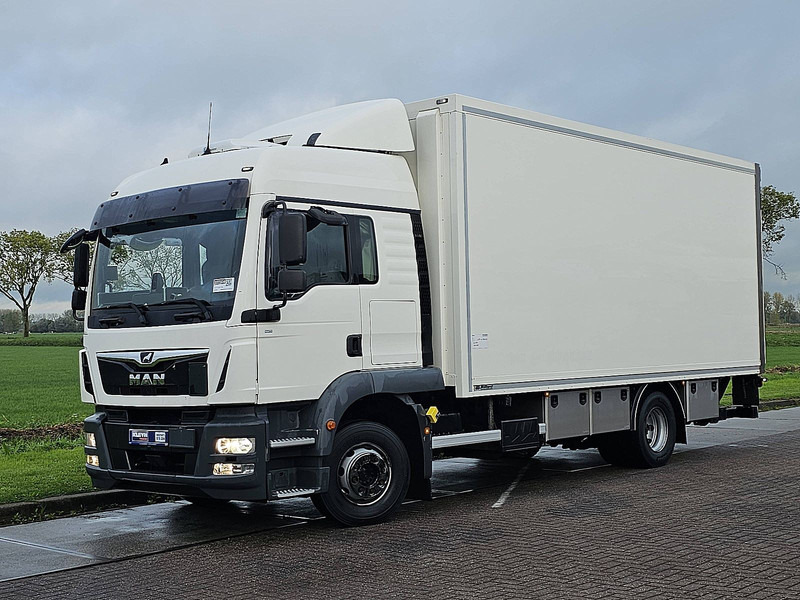 MAN 12.250 TGM LX HEATER 2T LIFT - Umpikori kuorma-auto: kuva MAN 12.250 TGM LX HEATER 2T LIFT - Umpikori kuorma-auto MAN 12.250 TGM LX HEATER 2T LIFT - Umpikori kuorma-auto: kuva MAN 12.250 TGM LX HEATER 2T LIFT - Umpikori kuorma-auto