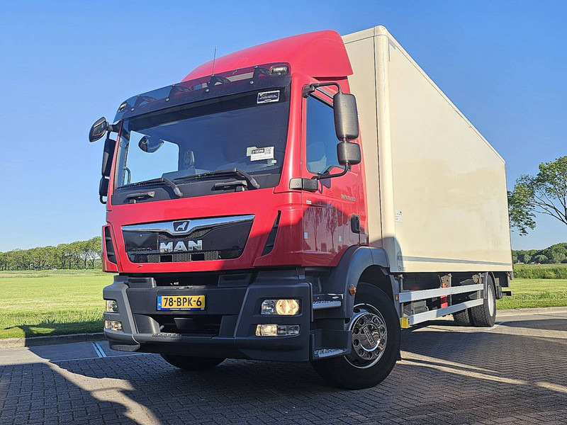 MAN 18.250 TGM BOX L 8.48 LIFT 2.5T - Umpikori kuorma-auto: kuva MAN 18.250 TGM BOX L 8.48 LIFT 2.5T - Umpikori kuorma-auto MAN 18.250 TGM BOX L 8.48 LIFT 2.5T - Umpikori kuorma-auto: kuva MAN 18.250 TGM BOX L 8.48 LIFT 2.5T - Umpikori kuorma-auto