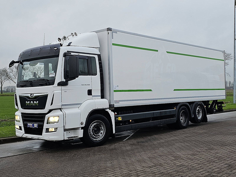 MAN 26.420 TGS 6X2-4 LL LIFT ISOBOX - Umpikori kuorma-auto: kuva MAN 26.420 TGS 6X2-4 LL LIFT ISOBOX - Umpikori kuorma-auto MAN 26.420 TGS 6X2-4 LL LIFT ISOBOX - Umpikori kuorma-auto: kuva MAN 26.420 TGS 6X2-4 LL LIFT ISOBOX - Umpikori kuorma-auto