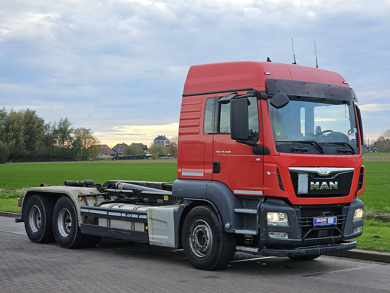 MAN 26.440 TGS - Koukkulava kuorma-auto: kuva MAN 26.440 TGS - Koukkulava kuorma-auto MAN 26.440 TGS - Koukkulava kuorma-auto: kuva MAN 26.440 TGS - Koukkulava kuorma-auto