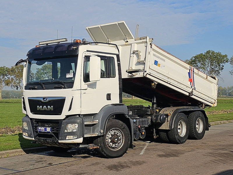 MAN 28.460 TGX 6X6H BORDMATIC - Kippiauto kuorma-auto: kuva MAN 28.460 TGX 6X6H BORDMATIC - Kippiauto kuorma-auto MAN 28.460 TGX 6X6H BORDMATIC - Kippiauto kuorma-auto: kuva MAN 28.460 TGX 6X6H BORDMATIC - Kippiauto kuorma-auto