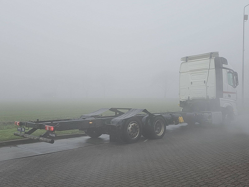 Mercedes-Benz ACTROS 2540 - Kuorma-auto alusta: kuva Mercedes-Benz ACTROS 2540 - Kuorma-auto alusta Mercedes-Benz ACTROS 2540 - Kuorma-auto alusta: kuva Mercedes-Benz ACTROS 2540 - Kuorma-auto alusta