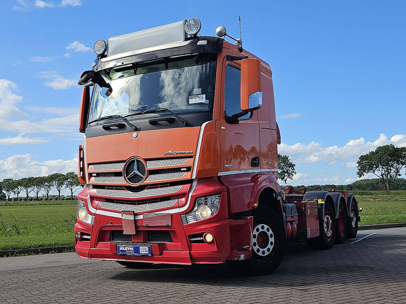 Mercedes-Benz ACTROS 3251 8X2 HIAB HOOKLIFT - Koukkulava kuorma-auto: kuva Mercedes-Benz ACTROS 3251 8X2 HIAB HOOKLIFT - Koukkulava kuorma-auto Mercedes-Benz ACTROS 3251 8X2 HIAB HOOKLIFT - Koukkulava kuorma-auto: kuva Mercedes-Benz ACTROS 3251 8X2 HIAB HOOKLIFT - Koukkulava kuorma-auto