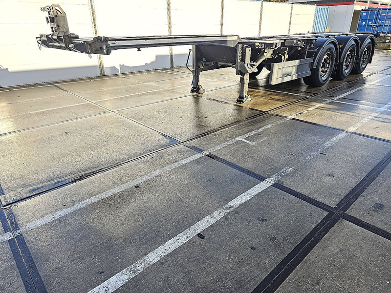 REGIS 3DFCST - Konttialus/ Vaihtokuormatilat puoliperävaunu: kuva REGIS 3DFCST - Konttialus/ Vaihtokuormatilat puoliperävaunu REGIS 3DFCST - Konttialus/ Vaihtokuormatilat puoliperävaunu: kuva REGIS 3DFCST - Konttialus/ Vaihtokuormatilat puoliperävaunu