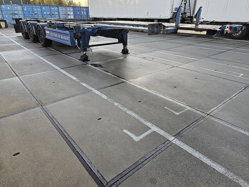 Renders ROC 16.27CC - Konttialus/ Vaihtokuormatilat puoliperävaunu: kuva Renders ROC 16.27CC - Konttialus/ Vaihtokuormatilat puoliperävaunu Renders ROC 16.27CC - Konttialus/ Vaihtokuormatilat puoliperävaunu: kuva Renders ROC 16.27CC - Konttialus/ Vaihtokuormatilat puoliperävaunu