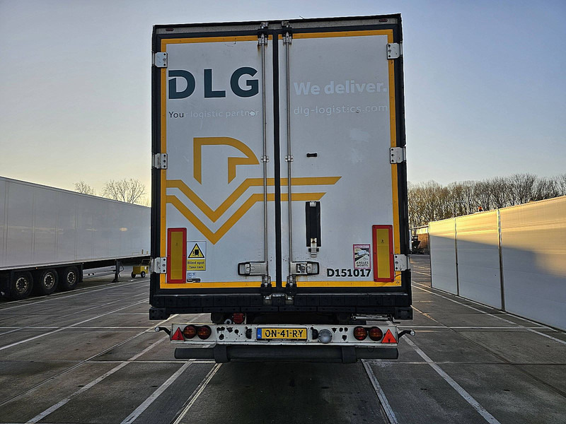 Schmitz Cargobull N/A - Refrigeraattori puoliperävaunu: kuva Schmitz Cargobull N/A - Refrigeraattori puoliperävaunu Schmitz Cargobull N/A - Refrigeraattori puoliperävaunu: kuva Schmitz Cargobull N/A - Refrigeraattori puoliperävaunu