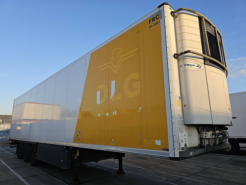 Schmitz Cargobull N/A - Refrigeraattori puoliperävaunu: kuva Schmitz Cargobull N/A - Refrigeraattori puoliperävaunu Schmitz Cargobull N/A - Refrigeraattori puoliperävaunu: kuva Schmitz Cargobull N/A - Refrigeraattori puoliperävaunu