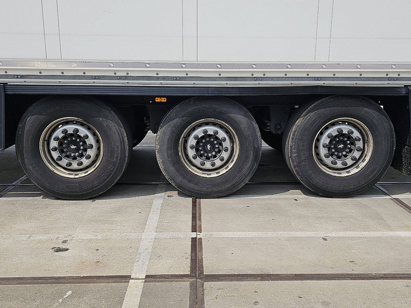 Umpikori puoliperävaunu Schmitz Cargobull SCB*S3B: kuva Umpikori puoliperävaunu Schmitz Cargobull SCB*S3B