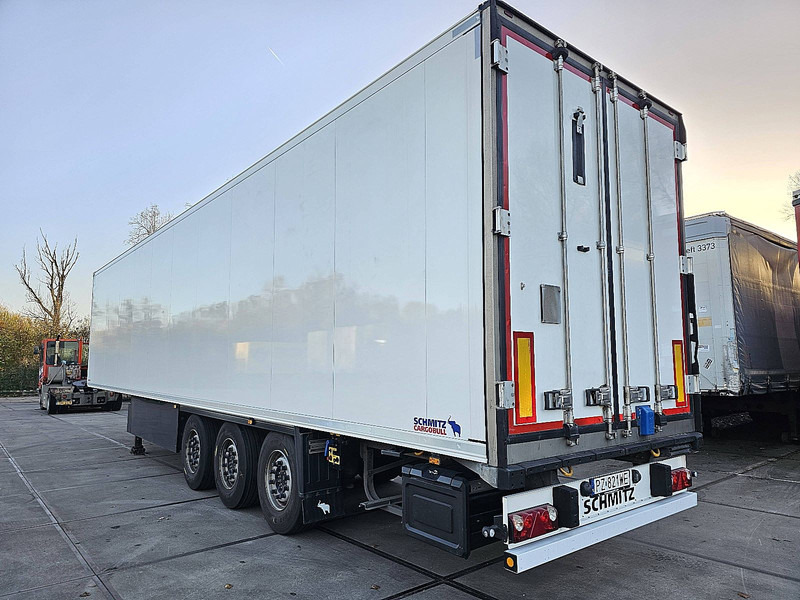 Schmitz Cargobull SKO 24/L 13.4 FP 65 THERMOKING SLXI300 - Refrigeraattori puoliperävaunu: kuva Schmitz Cargobull SKO 24/L 13.4 FP 65 THERMOKING SLXI300 - Refrigeraattori puoliperävaunu Schmitz Cargobull SKO 24/L 13.4 FP 65 THERMOKING SLXI300 - Refrigeraattori puoliperävaunu: kuva Schmitz Cargobull SKO 24/L 13.4 FP 65 THERMOKING SLXI300 - Refrigeraattori puoliperävaunu