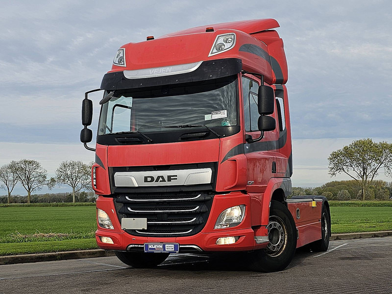 DAF CF 340 SPACECAB 464TKM - Vetopöytäauto: kuva DAF CF 340 SPACECAB 464TKM - Vetopöytäauto DAF CF 340 SPACECAB 464TKM - Vetopöytäauto: kuva DAF CF 340 SPACECAB 464TKM - Vetopöytäauto