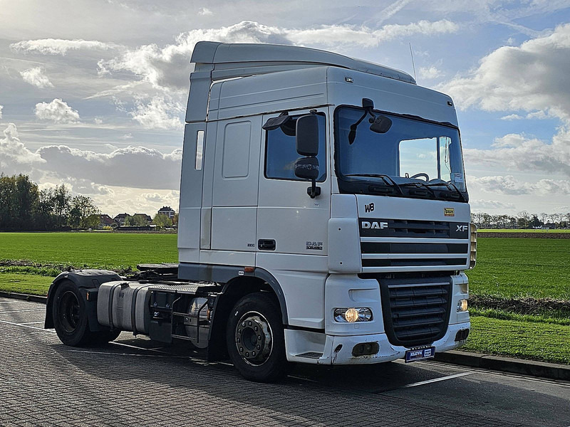 DAF XF 105.460 - Vetopöytäauto: kuva DAF XF 105.460 - Vetopöytäauto DAF XF 105.460 - Vetopöytäauto: kuva DAF XF 105.460 - Vetopöytäauto
