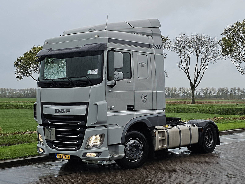 DAF XF 410 - Vetopöytäauto: kuva DAF XF 410 - Vetopöytäauto DAF XF 410 - Vetopöytäauto: kuva DAF XF 410 - Vetopöytäauto