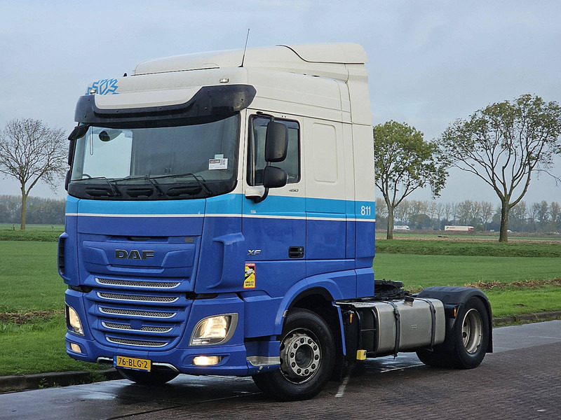DAF XF 450 - Vetopöytäauto: kuva DAF XF 450 - Vetopöytäauto DAF XF 450 - Vetopöytäauto: kuva DAF XF 450 - Vetopöytäauto
