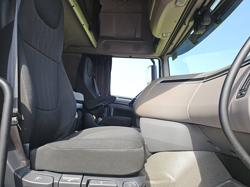 Vetopöytäauto DAF XF 480: kuva Vetopöytäauto DAF XF 480