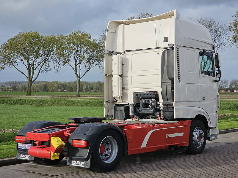 DAF XF 530 - Vetopöytäauto: kuva DAF XF 530 - Vetopöytäauto DAF XF 530 - Vetopöytäauto: kuva DAF XF 530 - Vetopöytäauto