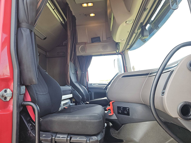 Vetopöytäauto DAF XF 530 SSC 6X2: kuva Vetopöytäauto DAF XF 530 SSC 6X2 Vetopöytäauto DAF XF 530 SSC 6X2: kuva Vetopöytäauto DAF XF 530 SSC 6X2