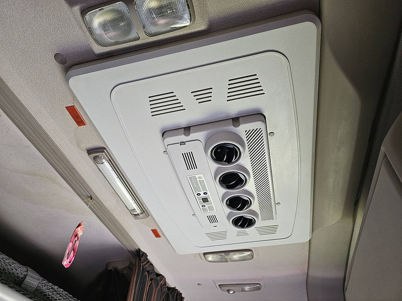 Vetopöytäauto DAF XF 530 SSC 6X2: kuva Vetopöytäauto DAF XF 530 SSC 6X2 Vetopöytäauto DAF XF 530 SSC 6X2: kuva Vetopöytäauto DAF XF 530 SSC 6X2