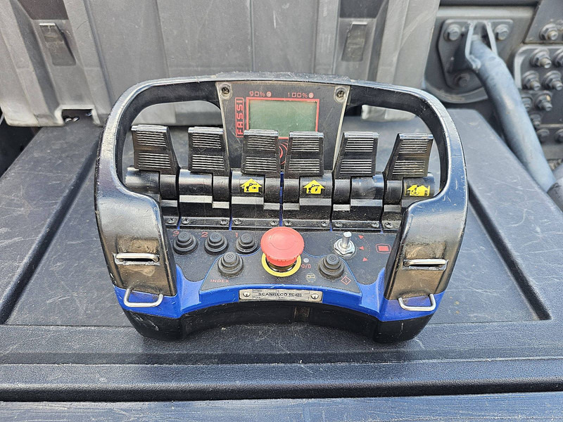 Vetopöytäauto Iveco AT440S45 STRALIS FASSI F230XP-4: kuva Vetopöytäauto Iveco AT440S45 STRALIS FASSI F230XP-4 Vetopöytäauto Iveco AT440S45 STRALIS FASSI F230XP-4: kuva Vetopöytäauto Iveco AT440S45 STRALIS FASSI F230XP-4