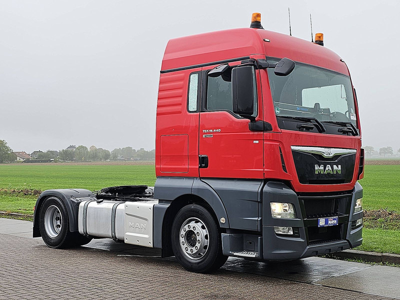 Vetopöytäauto MAN 18.440 TGX: kuva Vetopöytäauto MAN 18.440 TGX Vetopöytäauto MAN 18.440 TGX: kuva Vetopöytäauto MAN 18.440 TGX