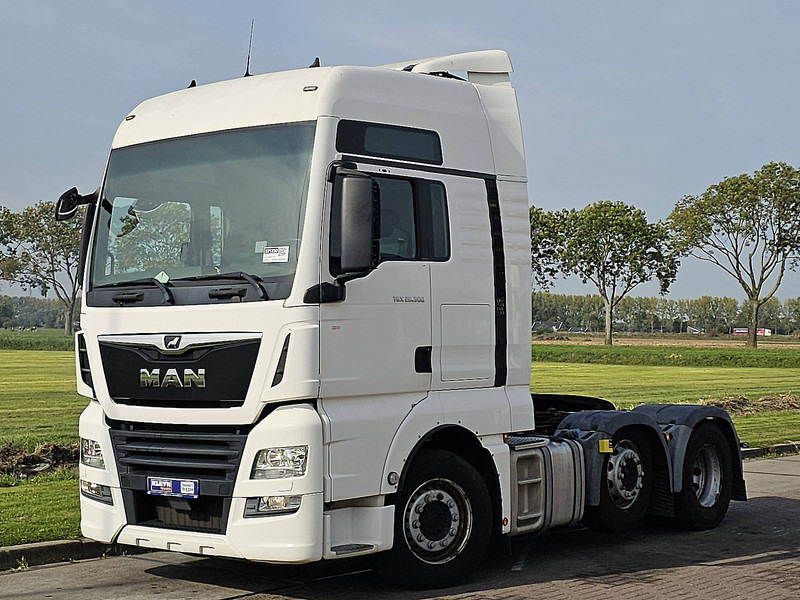 MAN 26.500 TGX XXL 6X2/2 356TKM - Vetopöytäauto: kuva MAN 26.500 TGX XXL 6X2/2 356TKM - Vetopöytäauto MAN 26.500 TGX XXL 6X2/2 356TKM - Vetopöytäauto: kuva MAN 26.500 TGX XXL 6X2/2 356TKM - Vetopöytäauto