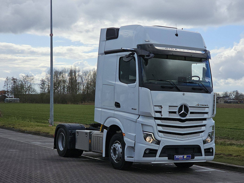 Mercedes-Benz ACTROS 1842 LS MP5 GIGASPACE - Vetopöytäauto: kuva Mercedes-Benz ACTROS 1842 LS MP5 GIGASPACE - Vetopöytäauto Mercedes-Benz ACTROS 1842 LS MP5 GIGASPACE - Vetopöytäauto: kuva Mercedes-Benz ACTROS 1842 LS MP5 GIGASPACE - Vetopöytäauto