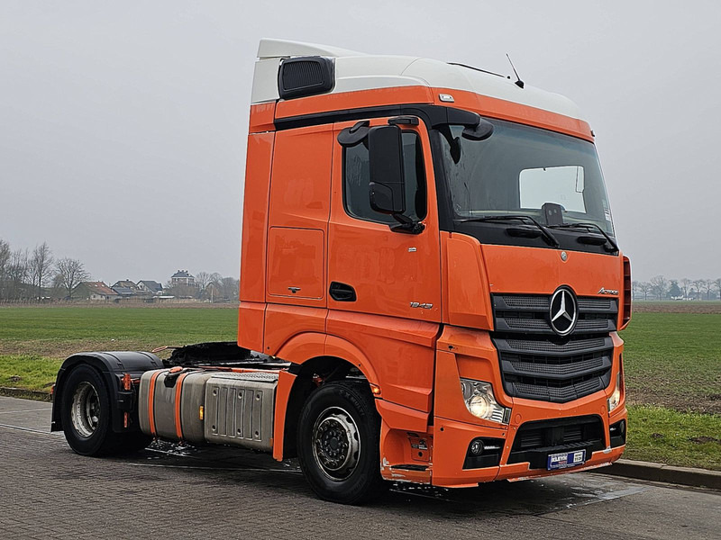Vetopöytäauto Mercedes-Benz ACTROS 1843 LS: kuva Vetopöytäauto Mercedes-Benz ACTROS 1843 LS