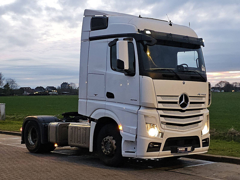 Mercedes-Benz ACTROS 1845 LS - Vetopöytäauto: kuva Mercedes-Benz ACTROS 1845 LS - Vetopöytäauto Mercedes-Benz ACTROS 1845 LS - Vetopöytäauto: kuva Mercedes-Benz ACTROS 1845 LS - Vetopöytäauto