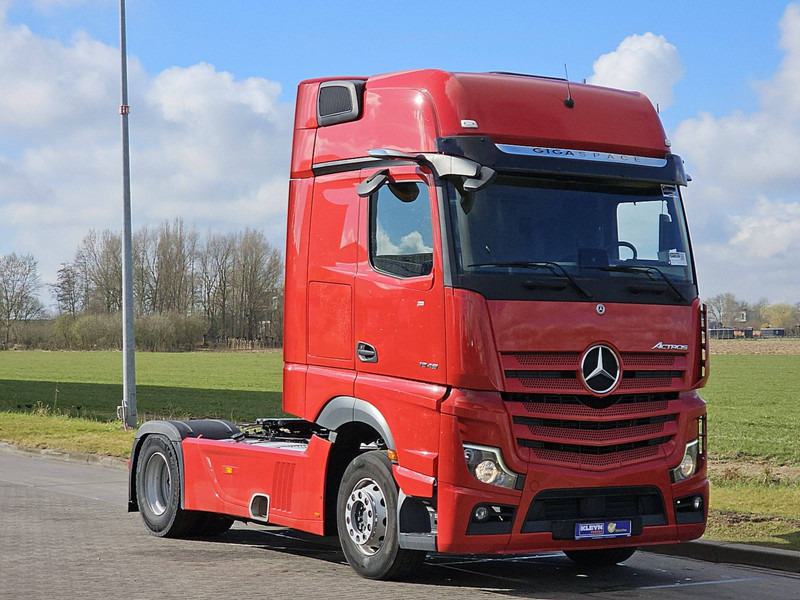 Vetopöytäauto Mercedes-Benz ACTROS 1848 LS MP5 GIGASPACE: kuva Vetopöytäauto Mercedes-Benz ACTROS 1848 LS MP5 GIGASPACE