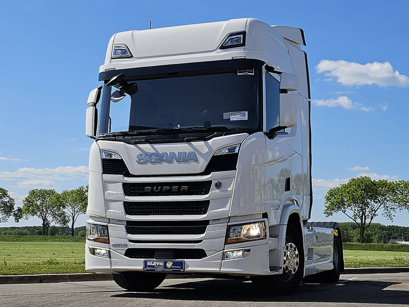 Scania R460 SUPER 2X TANK RETAR. - Vetopöytäauto: kuva Scania R460 SUPER 2X TANK RETAR. - Vetopöytäauto Scania R460 SUPER 2X TANK RETAR. - Vetopöytäauto: kuva Scania R460 SUPER 2X TANK RETAR. - Vetopöytäauto