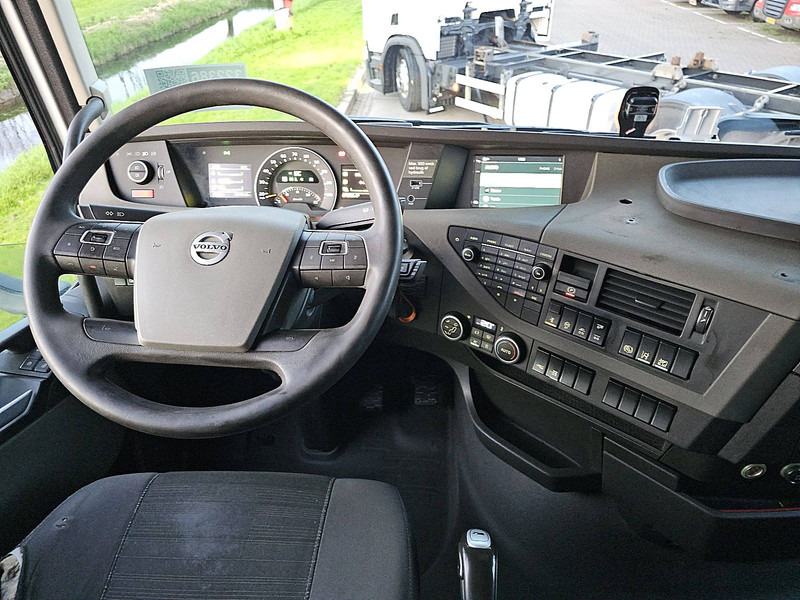 Vetopöytäauto Volvo FH 500 6X2 STEERED PTO+HYDR: kuva Vetopöytäauto Volvo FH 500 6X2 STEERED PTO+HYDR Vetopöytäauto Volvo FH 500 6X2 STEERED PTO+HYDR: kuva Vetopöytäauto Volvo FH 500 6X2 STEERED PTO+HYDR