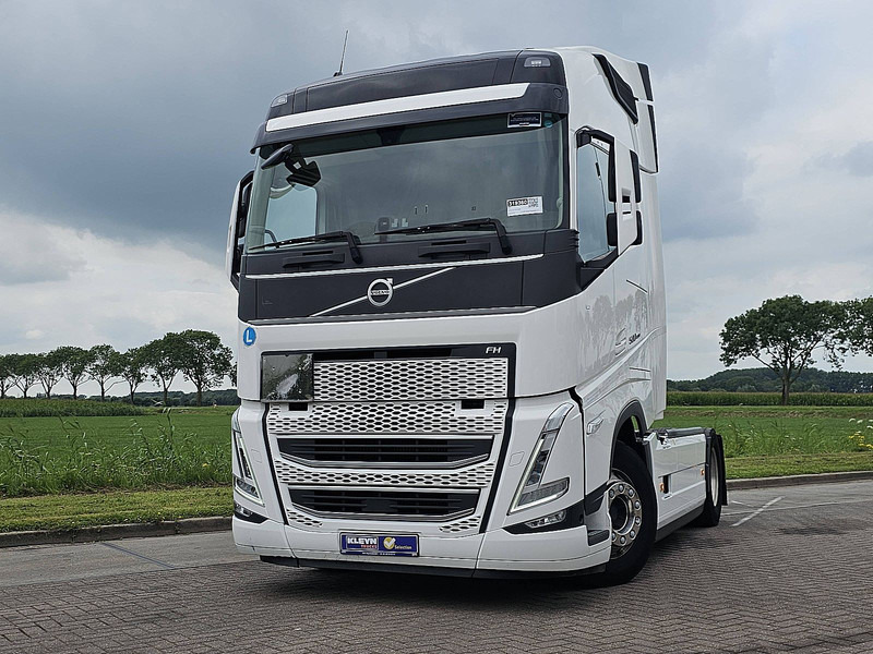Volvo FH 500 - Vetopöytäauto: kuva Volvo FH 500 - Vetopöytäauto Volvo FH 500 - Vetopöytäauto: kuva Volvo FH 500 - Vetopöytäauto