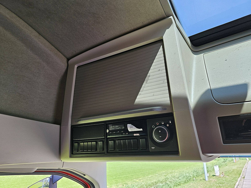 Vetopöytäauto Volvo FH 500 I-SAVE LED 2X TANK: kuva Vetopöytäauto Volvo FH 500 I-SAVE LED 2X TANK