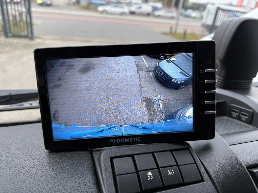 Iveco EC ML120E21/P CNG Erdgas Klima 7,2m Koff LBW+Tür - Umpikori kuorma-auto: kuva Iveco EC ML120E21/P CNG Erdgas Klima 7,2m Koff LBW+Tür - Umpikori kuorma-auto Iveco EC ML120E21/P CNG Erdgas Klima 7,2m Koff LBW+Tür - Umpikori kuorma-auto: kuva Iveco EC ML120E21/P CNG Erdgas Klima 7,2m Koff LBW+Tür - Umpikori kuorma-auto