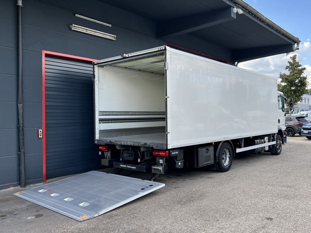 MAN TGM 12.290 Klimaautomatik NAVI Kamera 7m+LBW AHK - Umpikori kuorma-auto: kuva MAN TGM 12.290 Klimaautomatik NAVI Kamera 7m+LBW AHK - Umpikori kuorma-auto MAN TGM 12.290 Klimaautomatik NAVI Kamera 7m+LBW AHK - Umpikori kuorma-auto: kuva MAN TGM 12.290 Klimaautomatik NAVI Kamera 7m+LBW AHK - Umpikori kuorma-auto