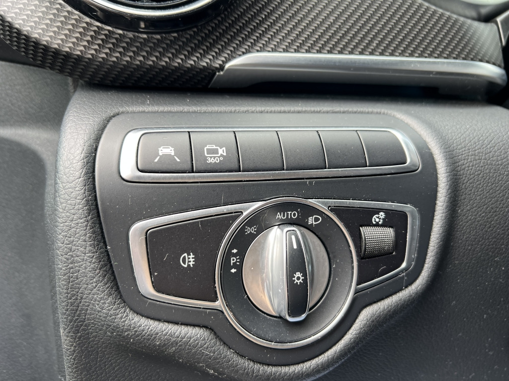 Mercedes-Benz V 300 d AVANTGARDE AMG line kompakt Burmester - Henkilöauto: kuva Mercedes-Benz V 300 d AVANTGARDE AMG line kompakt Burmester - Henkilöauto Mercedes-Benz V 300 d AVANTGARDE AMG line kompakt Burmester - Henkilöauto: kuva Mercedes-Benz V 300 d AVANTGARDE AMG line kompakt Burmester - Henkilöauto