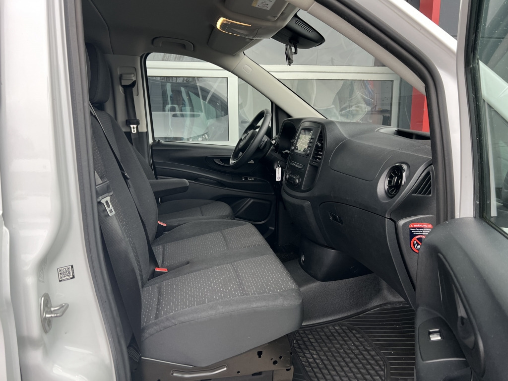 Farmari Mercedes-Benz Vito 114 CDI Tourer Pro lang Klima NAVI 9-Sitzer: kuva Farmari Mercedes-Benz Vito 114 CDI Tourer Pro lang Klima NAVI 9-Sitzer Farmari Mercedes-Benz Vito 114 CDI Tourer Pro lang Klima NAVI 9-Sitzer: kuva Farmari Mercedes-Benz Vito 114 CDI Tourer Pro lang Klima NAVI 9-Sitzer