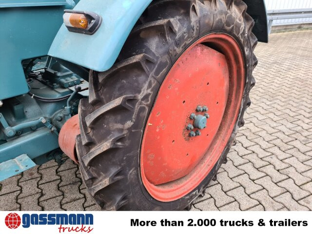 Hanomag HANOMAG - R 27 - Traktori: kuva Hanomag HANOMAG - R 27 - Traktori Hanomag HANOMAG - R 27 - Traktori: kuva Hanomag HANOMAG - R 27 - Traktori