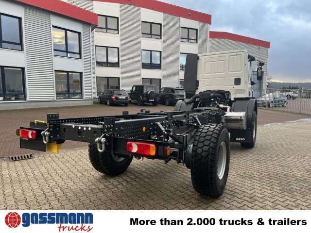 Uusi Kuorma-auto alusta Iveco EuroCargo ML150E24 WS 4x4, Euro3, mehrfach: kuva Uusi Kuorma-auto alusta Iveco EuroCargo ML150E24 WS 4x4, Euro3, mehrfach