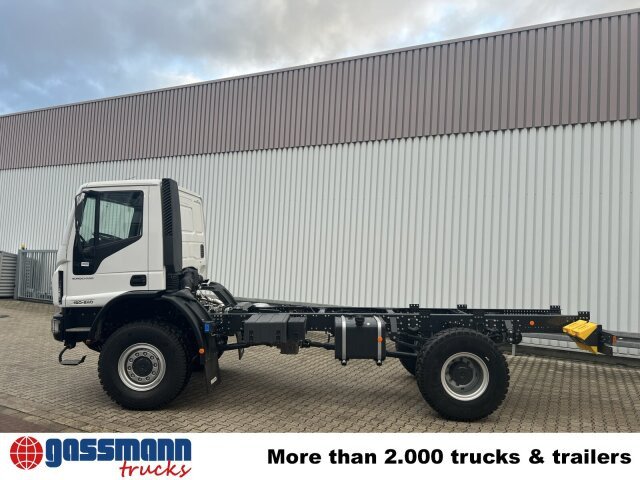 Uusi Kuorma-auto alusta Iveco EuroCargo ML150E24 WS 4x4, Euro3, mehrfach: kuva Uusi Kuorma-auto alusta Iveco EuroCargo ML150E24 WS 4x4, Euro3, mehrfach