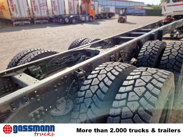 Uusi Kuorma-auto alusta Iveco Trakker AD260T45 6x4, BRANDSCHADEN FAHRERHAUS!: kuva Uusi Kuorma-auto alusta Iveco Trakker AD260T45 6x4, BRANDSCHADEN FAHRERHAUS! Uusi Kuorma-auto alusta Iveco Trakker AD260T45 6x4, BRANDSCHADEN FAHRERHAUS!: kuva Uusi Kuorma-auto alusta Iveco Trakker AD260T45 6x4, BRANDSCHADEN FAHRERHAUS!