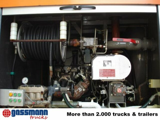 KSE 414 - Puhtaanpitoauto: kuva KSE 414 - Puhtaanpitoauto KSE 414 - Puhtaanpitoauto: kuva KSE 414 - Puhtaanpitoauto