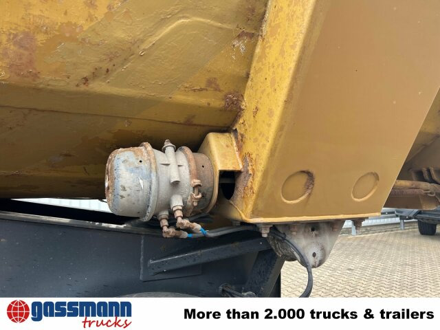 Kempf SKM 32/2 Stahlmulde ca. 23m³, Liftachse, - Kippiauto puoliperävaunu: kuva Kempf SKM 32/2 Stahlmulde ca. 23m³, Liftachse, - Kippiauto puoliperävaunu Kempf SKM 32/2 Stahlmulde ca. 23m³, Liftachse, - Kippiauto puoliperävaunu: kuva Kempf SKM 32/2 Stahlmulde ca. 23m³, Liftachse, - Kippiauto puoliperävaunu
